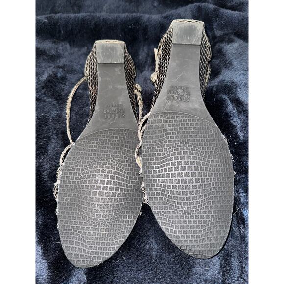 STUART WEITZMAN SNAKE PRINT LEATHER LOW WEDGE SANDALS 7.5N - Picture 6 of 7